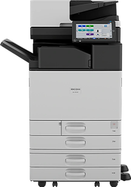 Multifunzione Ricoh IM 3510 con finisher laterale, pannello touch intelligente e quattro cassetti carta